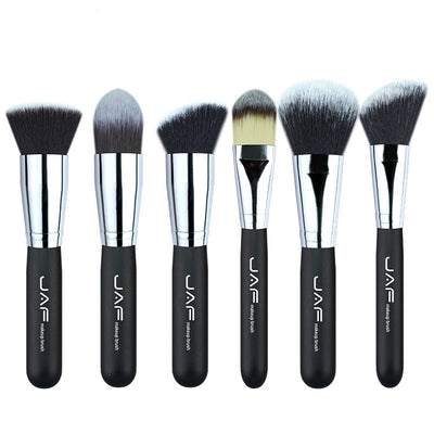 24 makeup brushes
